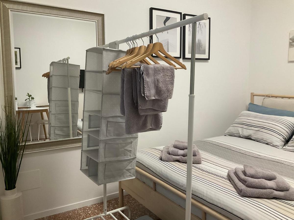 Studio 25 Apartment - Near Metro M3 มิลาน ภายนอก รูปภาพ