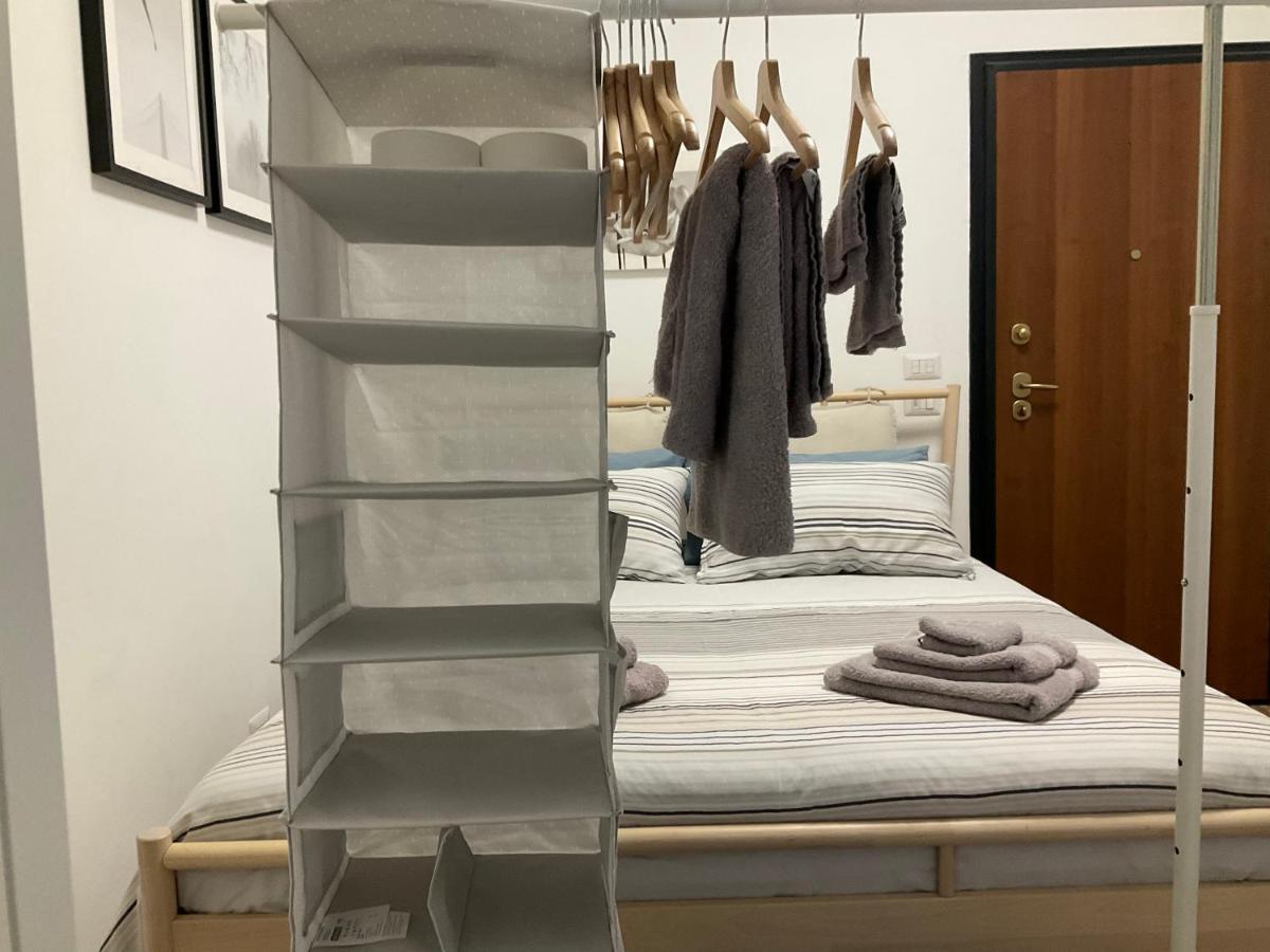 Studio 25 Apartment - Near Metro M3 มิลาน ภายนอก รูปภาพ